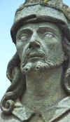 minas_alex_face.jpg (29972 bytes)