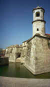 havana_fort.jpg (23069 bytes)