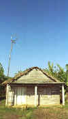 santiago_hut.jpg (24632 bytes)
