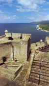 santiago_inner_fort.jpg (31829 bytes)