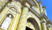 antigua_church.jpg (40518 bytes)