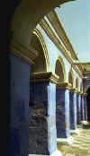 arequipa_arches.jpg (25771 bytes)