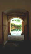 arequipa_doorway.jpg (15444 bytes)