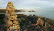 titicaca_rocks.jpg (26881 bytes)