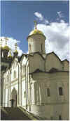 moscow_kremlin_church.jpg (25771 bytes)
