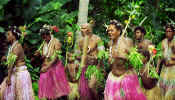 north_mal_dance.jpg (41753 bytes)