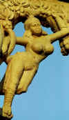 bhopal_sanchi_maiden.jpg (27007 bytes)