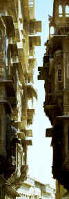 west_raj_jais_haveli_pan.jpg (24068 bytes)