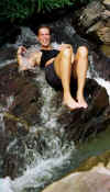 nan_waterfall.jpg (16985 bytes)